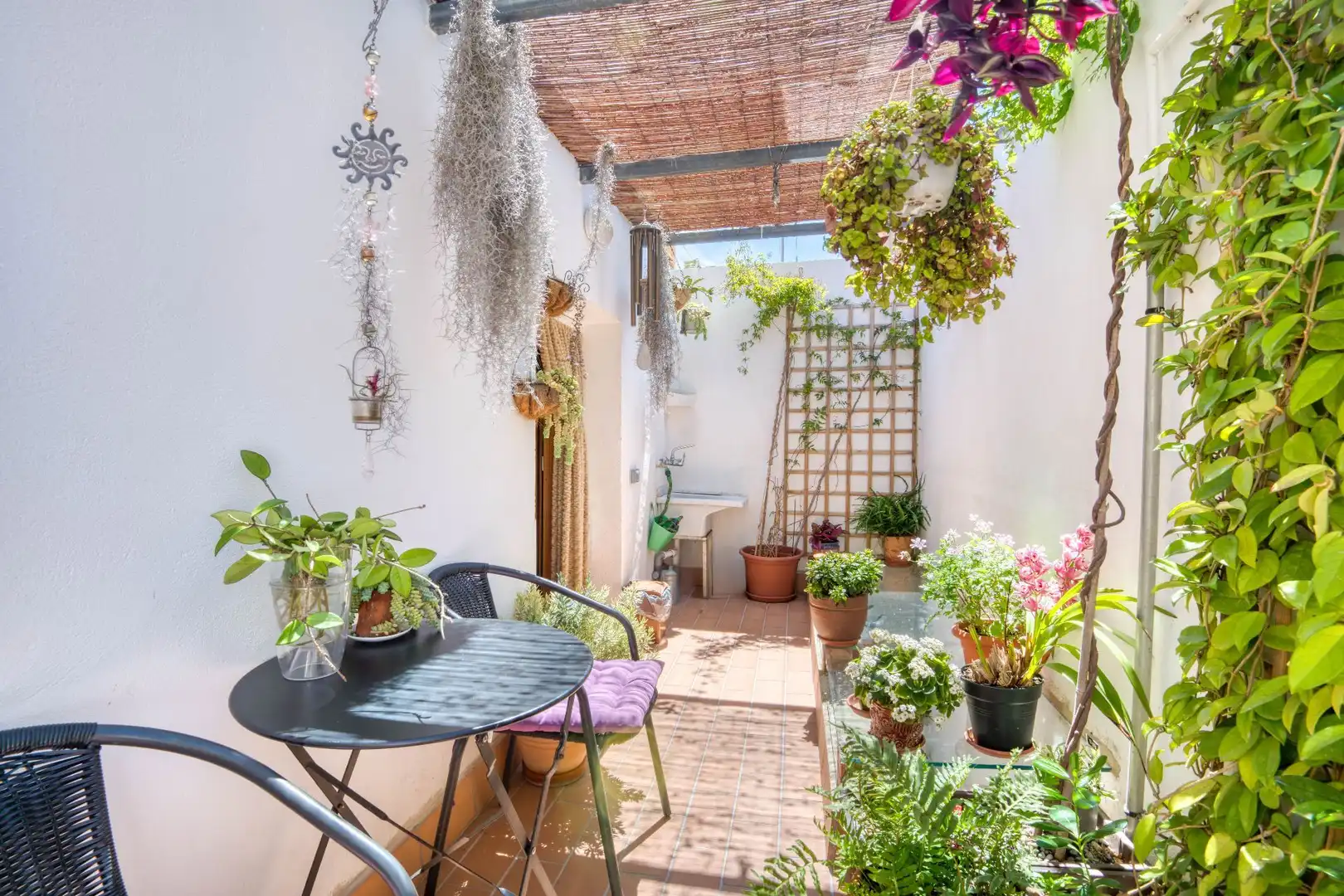 Terrasse von Einfamilien-Reihenhaus zum Verkauf in Sant Feliu de Guíxols mit Klimaanlage, Heizung und Terrasse