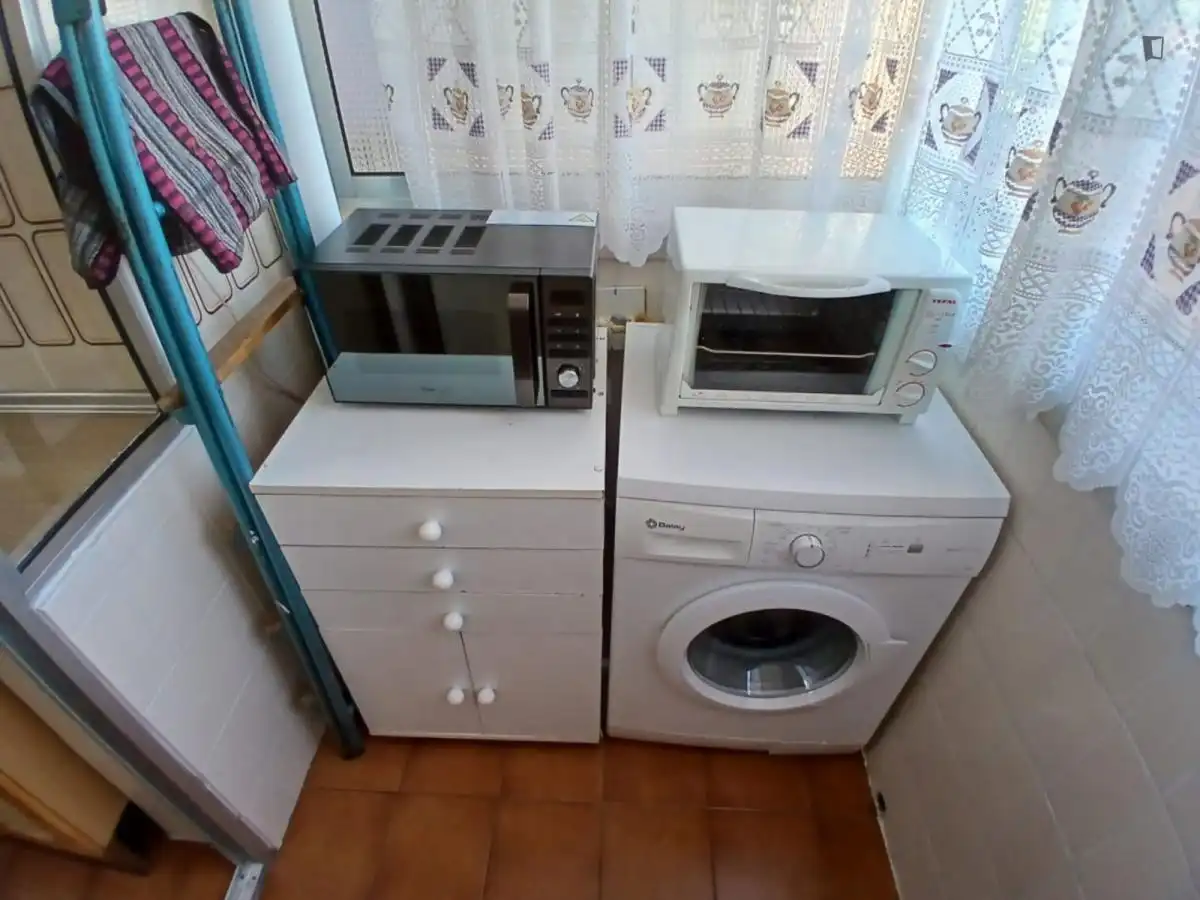 Cocina de Apartamento para compartir en Valladolid con Amueblado, Horno y Lavadora