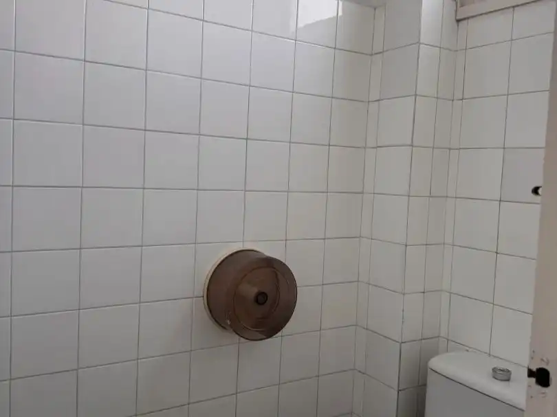 Badezimmer von Geschaftsraum zur Miete in Sant Martí
