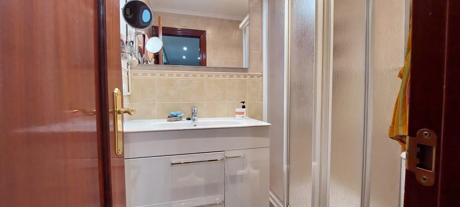 Baño de Piso en venta en Guriezo con Calefacción, Terraza y Trastero