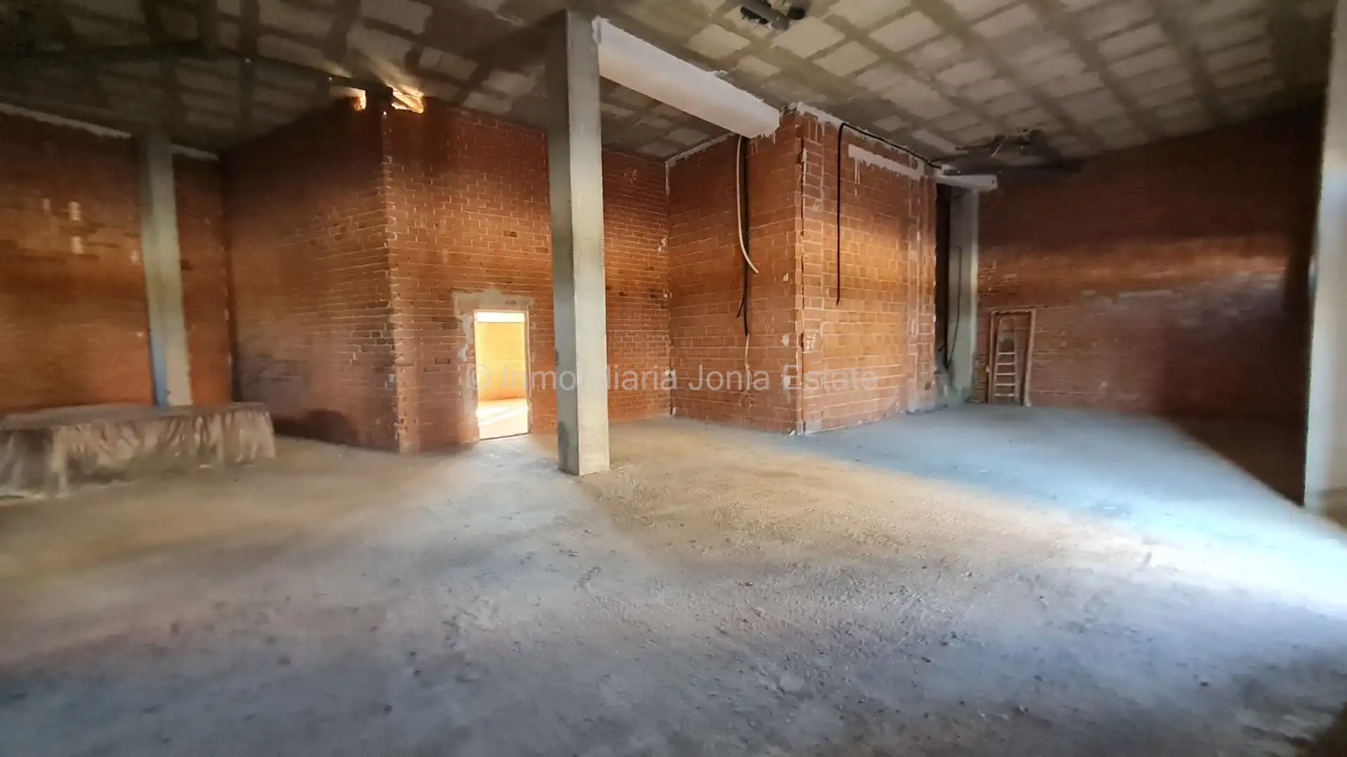 Local comercial de lloguer a Centro Urbano