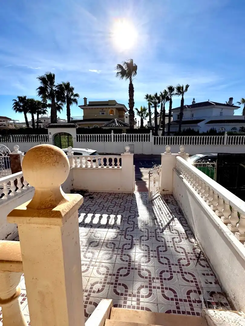 Vista exterior de Casa adosada en venta en Rojales con Aire acondicionado, Terraza y Balcón