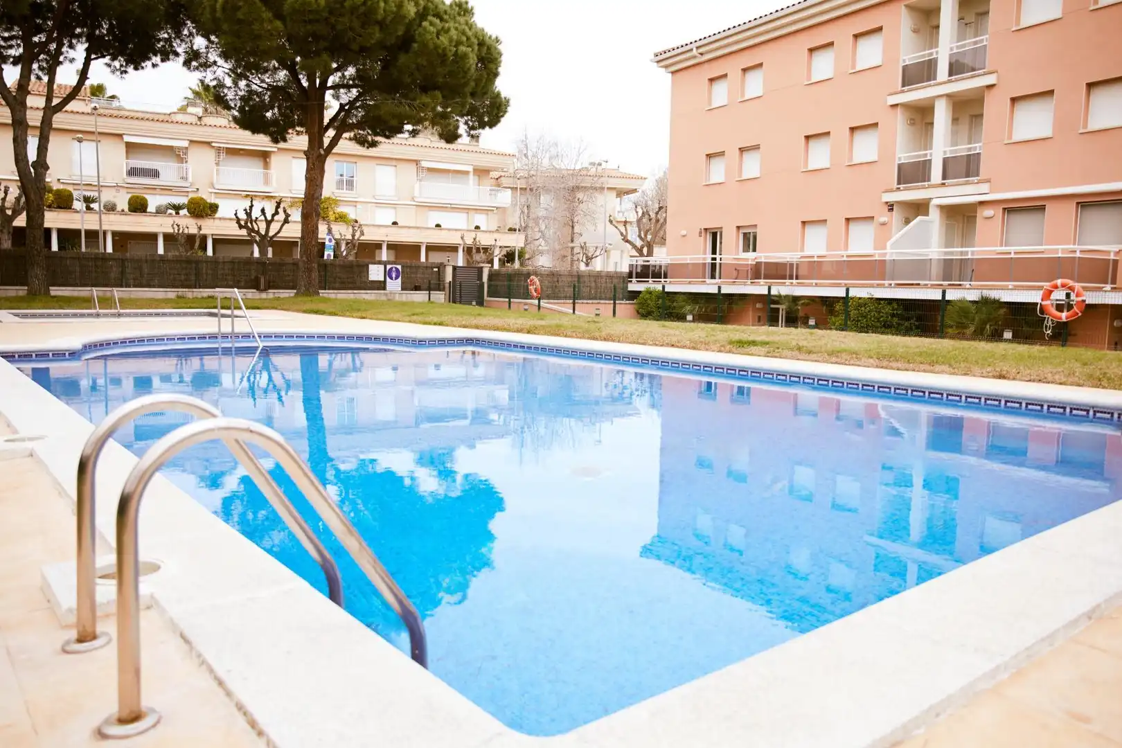 Piscina de Planta baja en venta en Sant Feliu de Guíxols con Calefacción, Jardín privado y Terraza