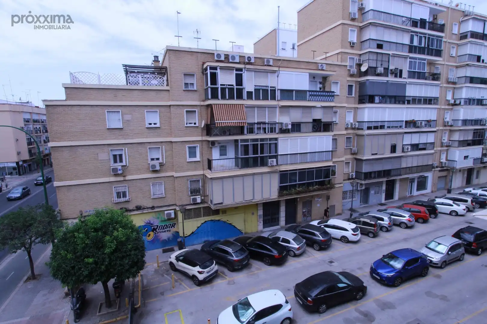 Exterior view of Flat for rent in Sevilla  with Air Conditioner, Terrace and Furnished