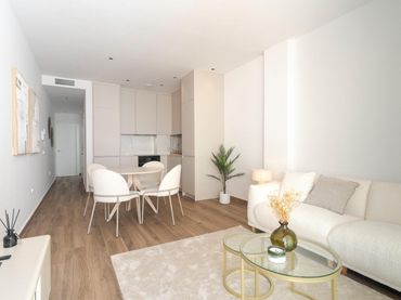 Flat with balcony for sale in Centro