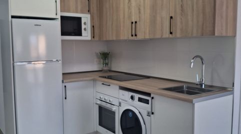 Foto 2 de Piso de alquiler en Calle Relación, Fuente Alegre - El Chaparral - Los Morales, Málaga Capital