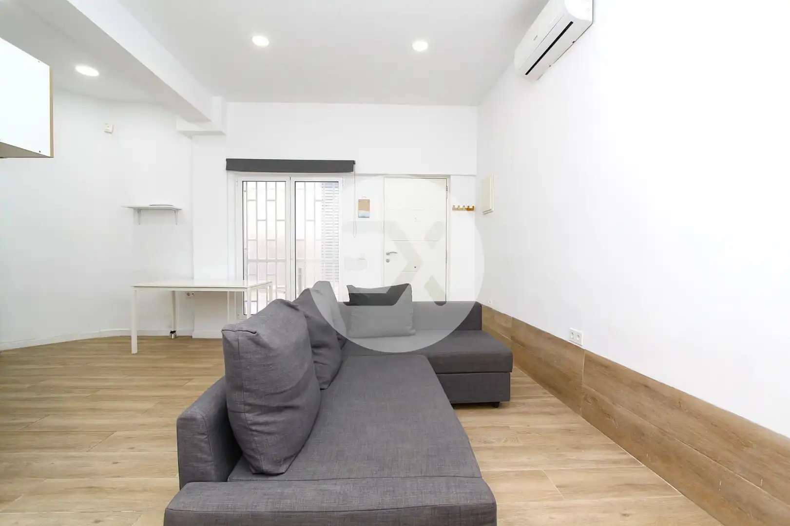 Living room of Flat for sale in Castelldefels  with Air Conditioner, Heating and Oven
