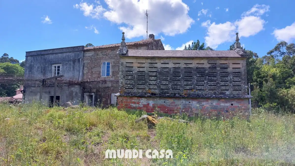 Houses for sale in Boiro