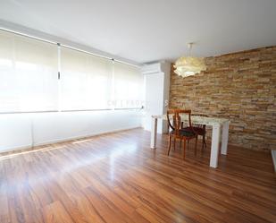 Living room of Flat to rent in  Valencia Capital  with Air Conditioner, Heating and Parquet flooring