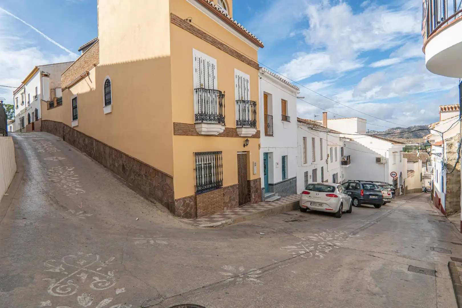 Exterior view of Houses for sale in Pizarra  with Terrace, Swimming Pool and Balcony