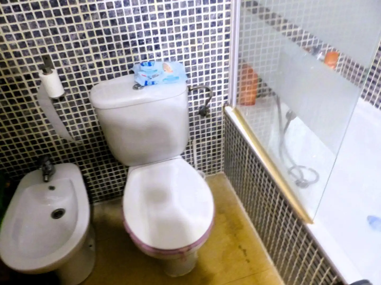 Badezimmer von Wohnung zum Verkauf in Castellvell del Camp mit Klimaanlage und Terrasse