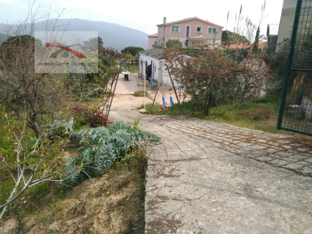 Houses for sale in Serra Brava