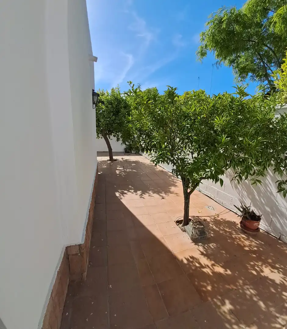 Terrassa de Casa adosada de lloguer en Tomares amb Aire condicionat i Piscina