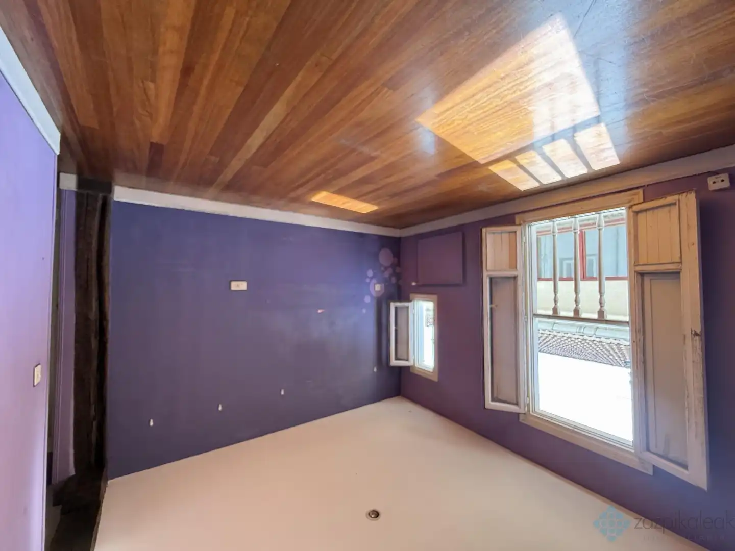 Flat for sale in Bilbao   with Heating