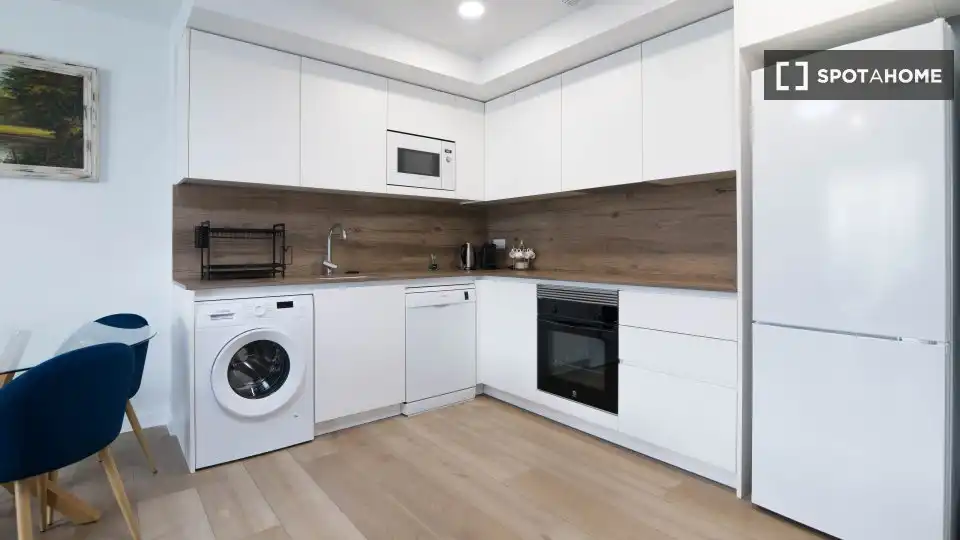 Cocina de Apartamento para compartir en El Puig de Santa Maria con Aire acondicionado, Terraza y Amueblado