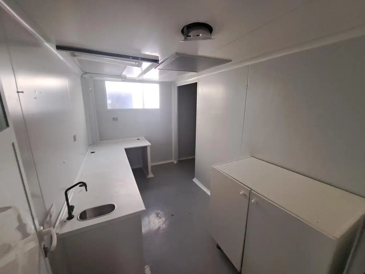 Cocina de Local en venta en Zaragoza