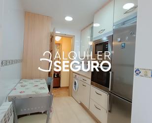 Cuina de Pis de lloguer en Leganés amb Aire condicionat, Calefacció i Terrassa