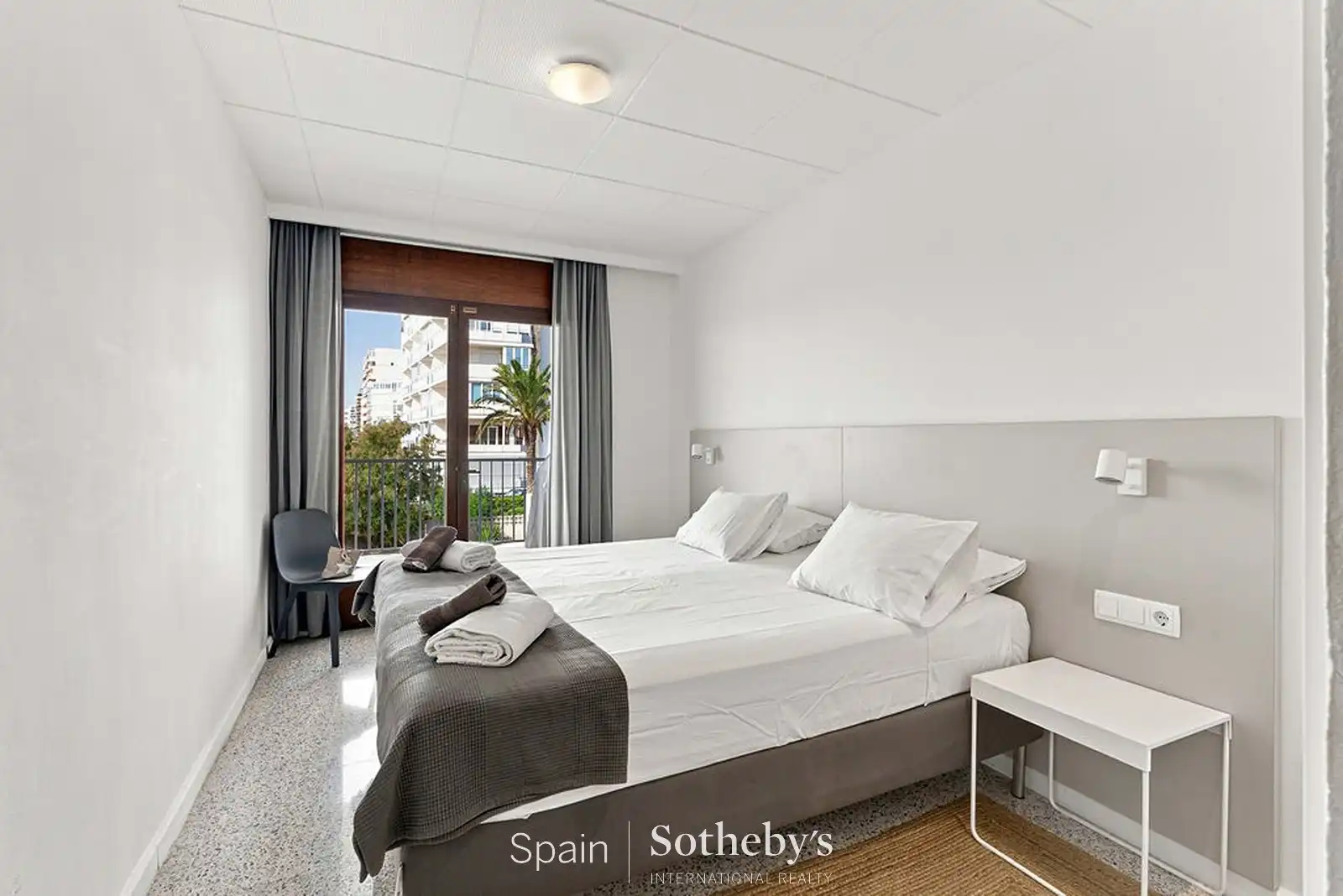 Habitación de Edificio en venta en Roses