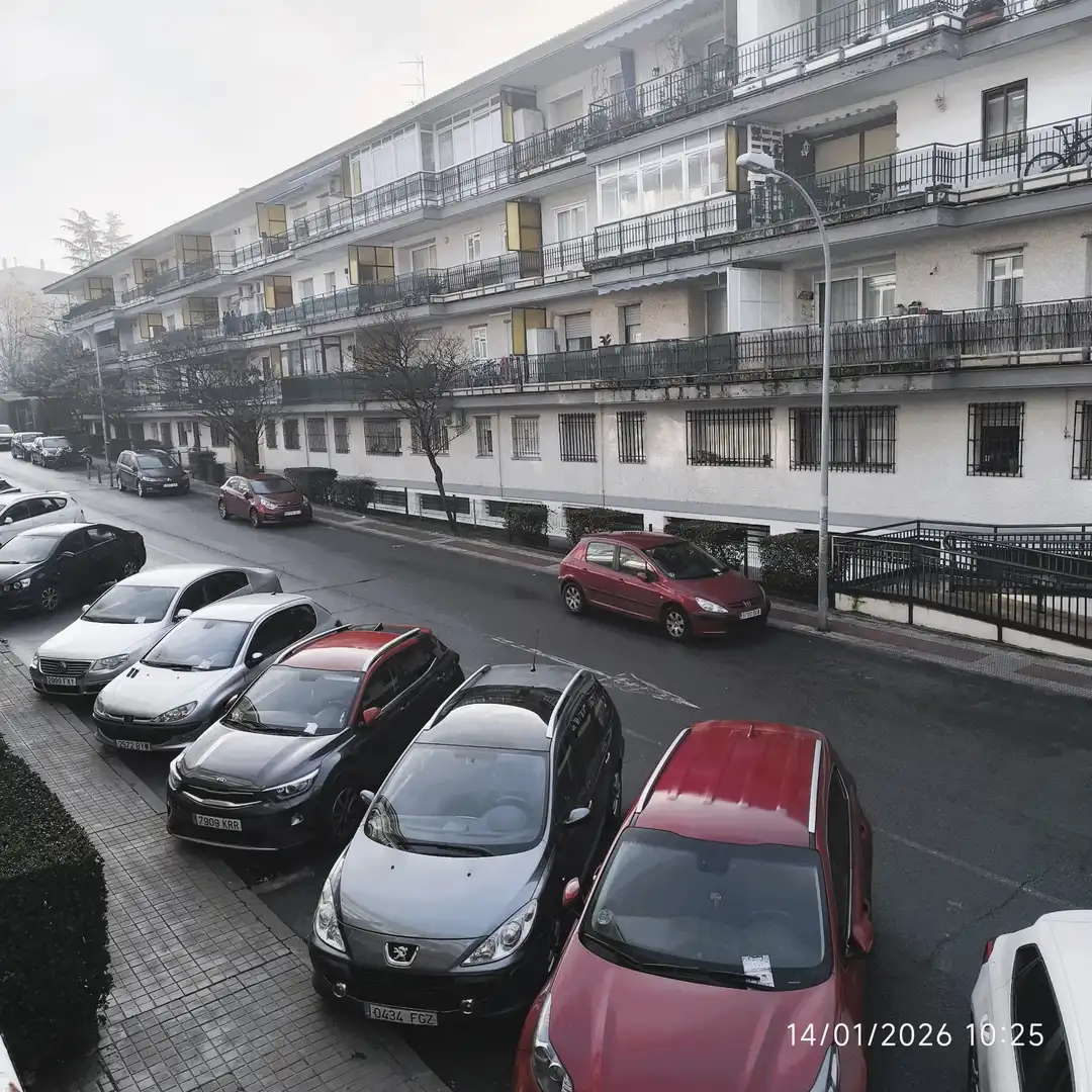 Study for rent in Calle Isla de la Toja, 14, Parque de la Coruña - Las Suertes