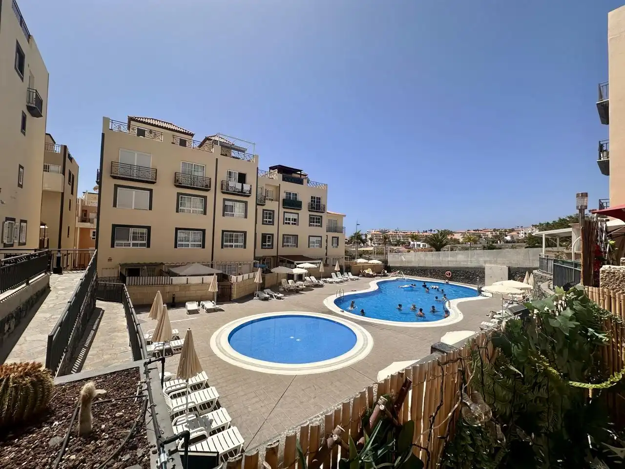 Schwimmbecken von Maisonette zum Verkauf in Adeje mit Terrasse und Möbliert