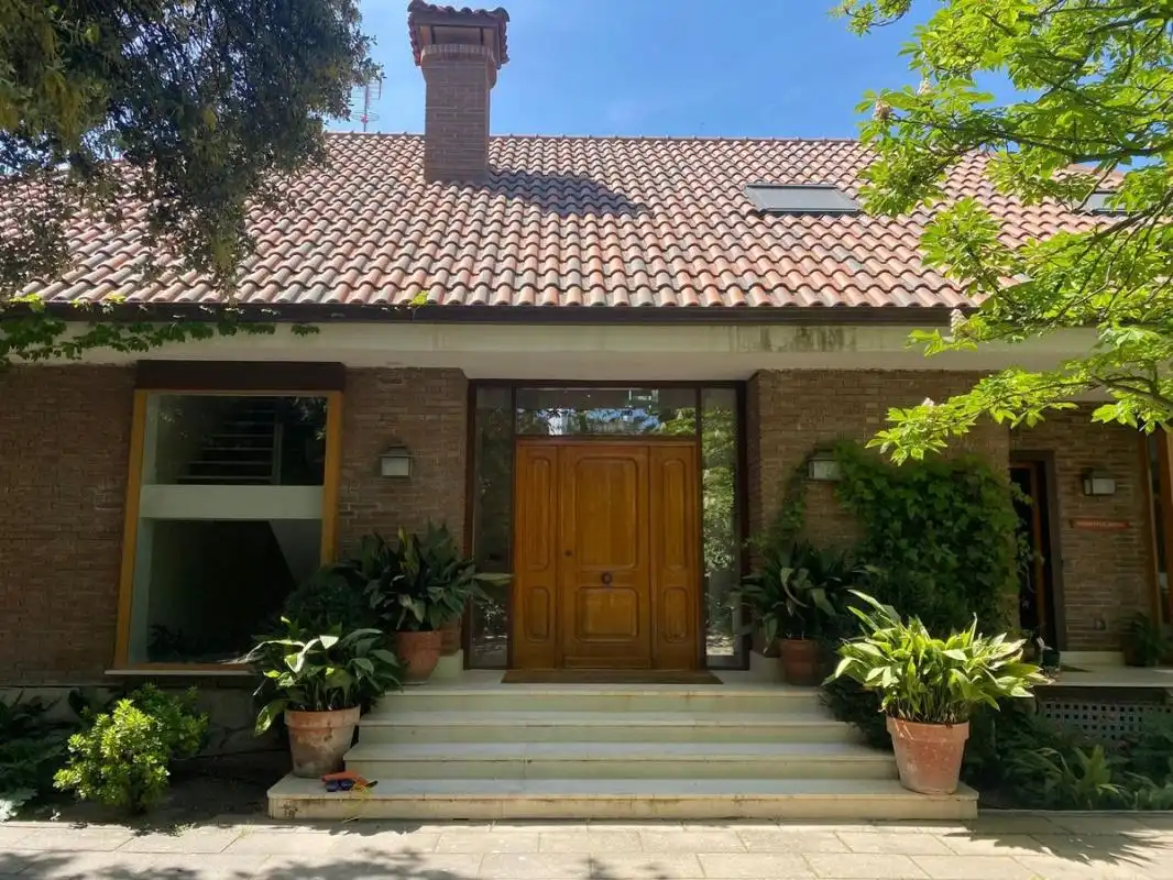 Villa avec terrasse à vendre à Urbanización La Moraleja