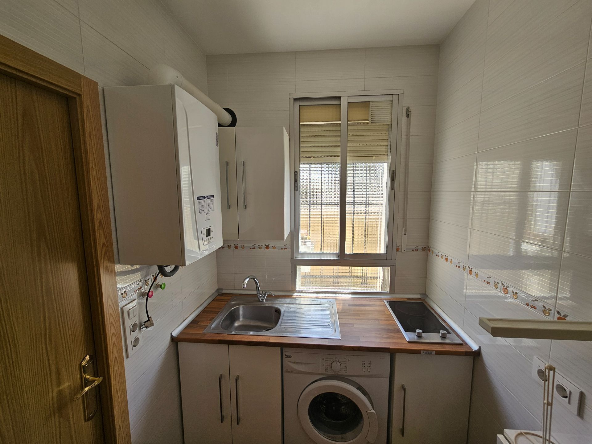 Kitchen of Flat to rent in  Madrid Capital  with Heating and Storage room