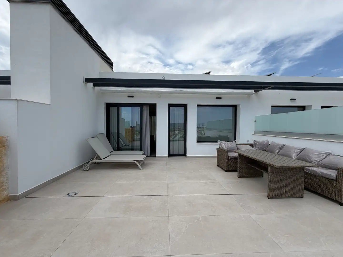 Terrasse von Dachboden zur Miete in Finestrat mit Klimaanlage, Heizung und Privatgarten