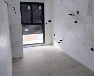Bany de Pis en venda en  Melilla Capital amb Aire condicionat