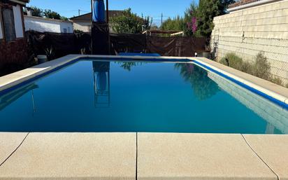 Swimming pool of House or chalet for sale in  Córdoba Capital  with Swimming Pool