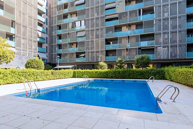 Piso en Venta en Calle Alameda del Valle, 22 en Ensanche de Vallecas - La Gavia