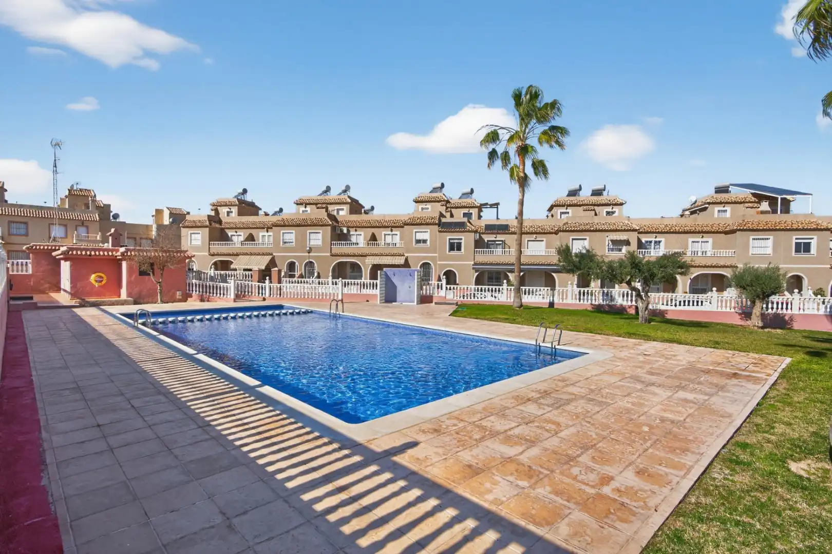 Adossat amb piscina en venda a Monte Y Mar, imagen 18