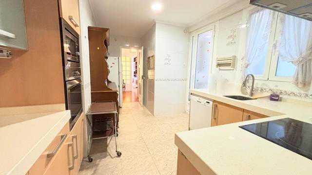 Piso en Venta en Calle Calle Periodista Pirula Arderius en Barrio del Centro