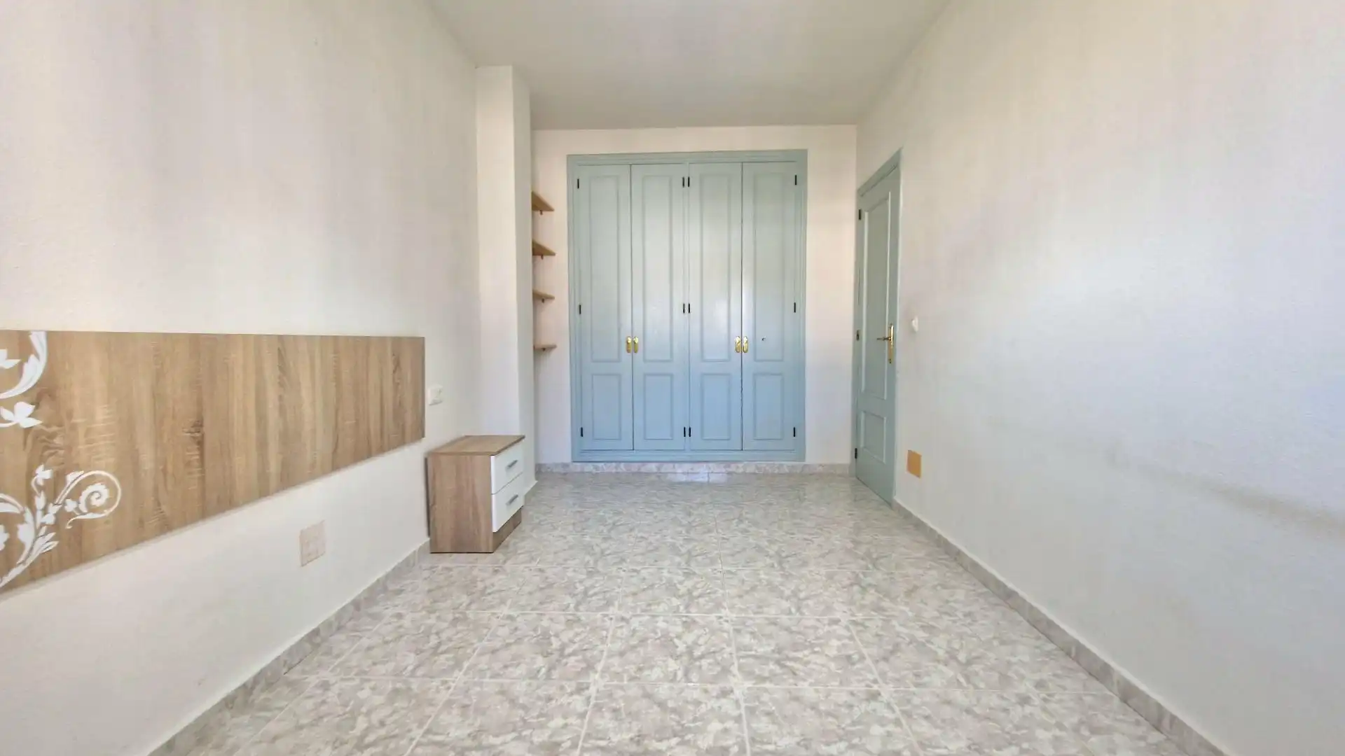 Habitación de Apartamento en venta en Mijas con Jardín privado, Terraza y Piscina comunitaria