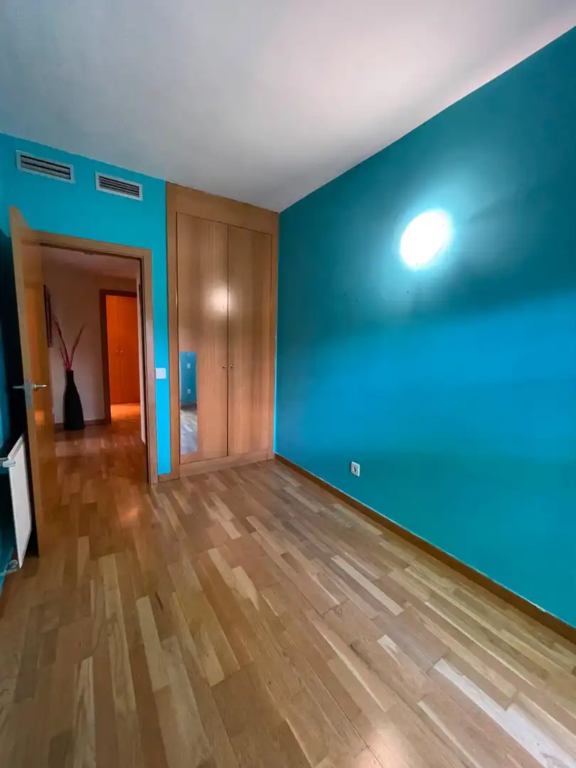 Schlafzimmer von Wohnung zur Miete in Las Rozas de Madrid mit Klimaanlage, Heizung und Terrasse