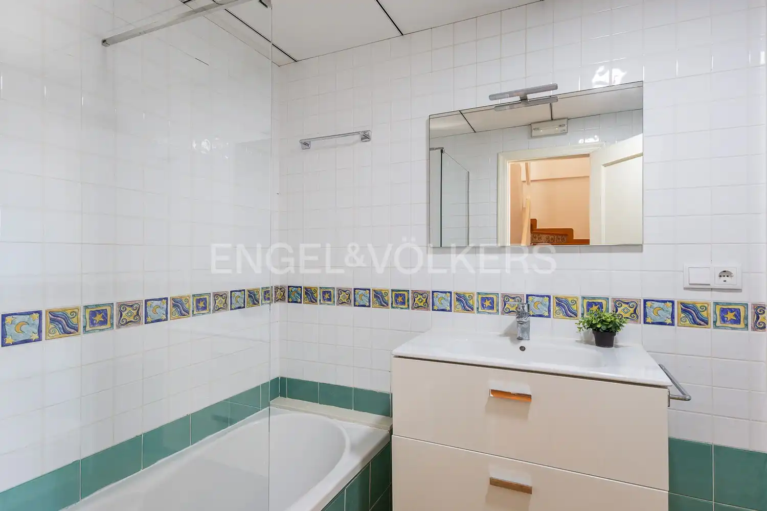 Bathroom of Houses for rent in Cullera  with Air Conditioner, Heating and Private garden
