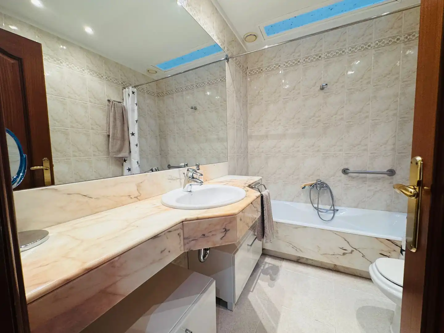 Baño de Casa o chalet en venta en Figueres con Aire acondicionado, Calefacción y Terraza