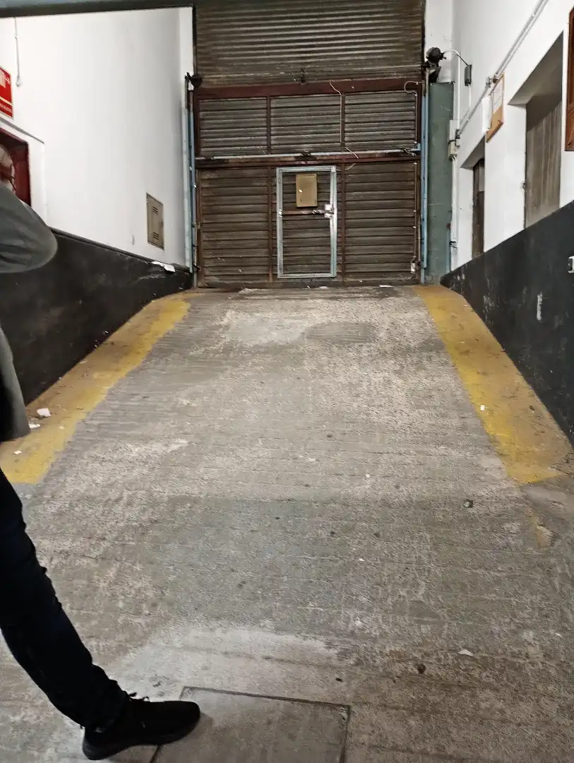 Einzelparkplatz zum Verkauf in Carrer de la Democràcia 68, imagen 4