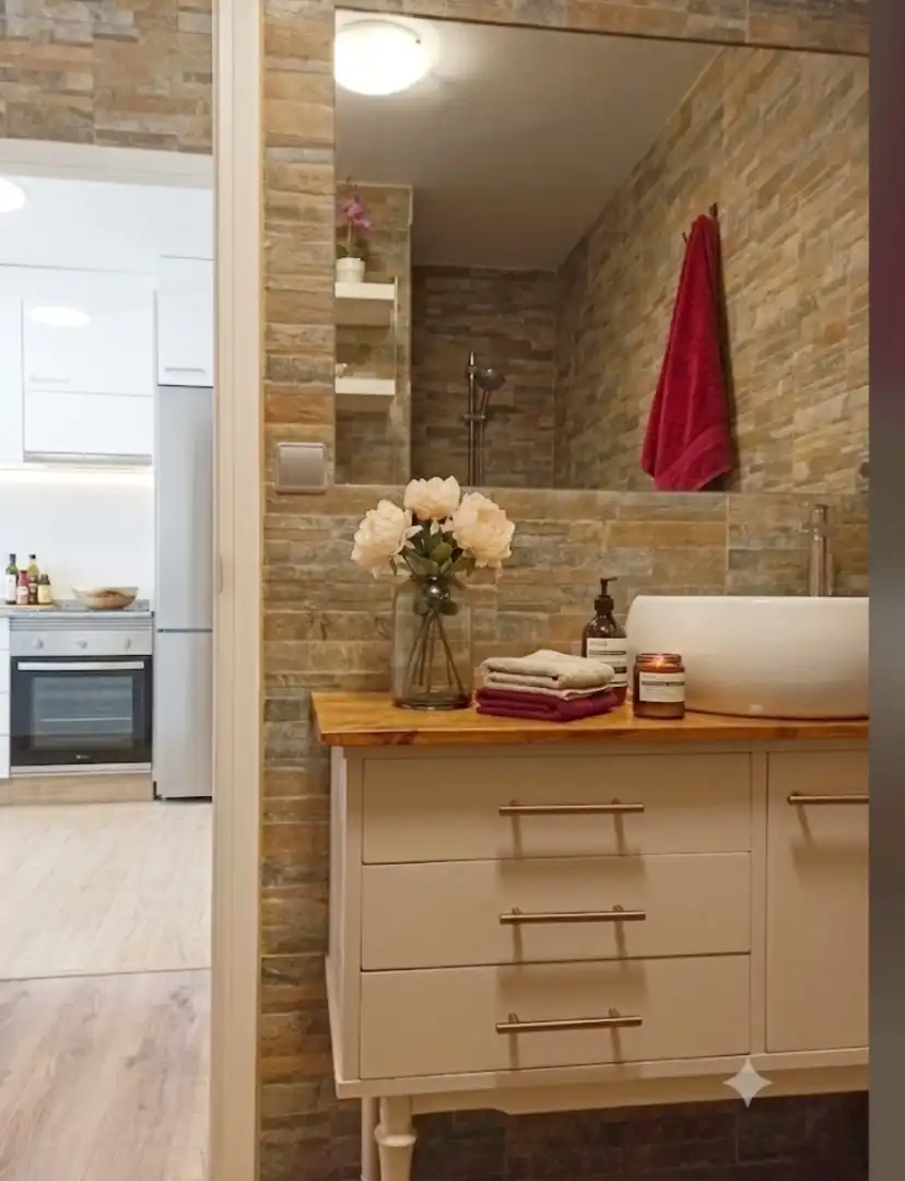 Bathroom of Flat for rent in A Coruña Capital 