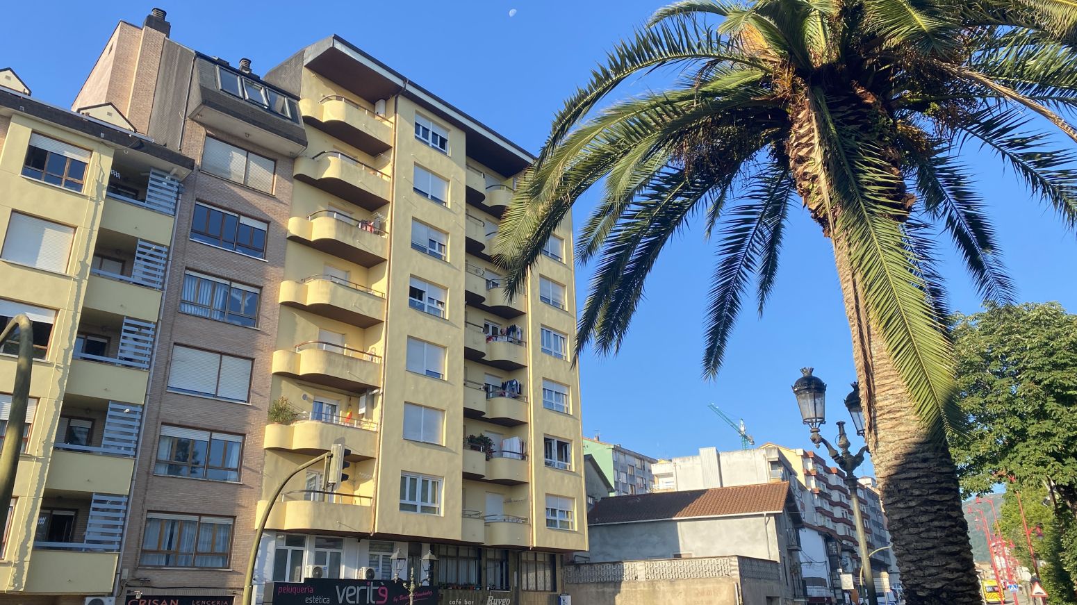 Vista exterior de Pis en venda en Medio Cudeyo amb Calefacció, Terrassa i Moblat