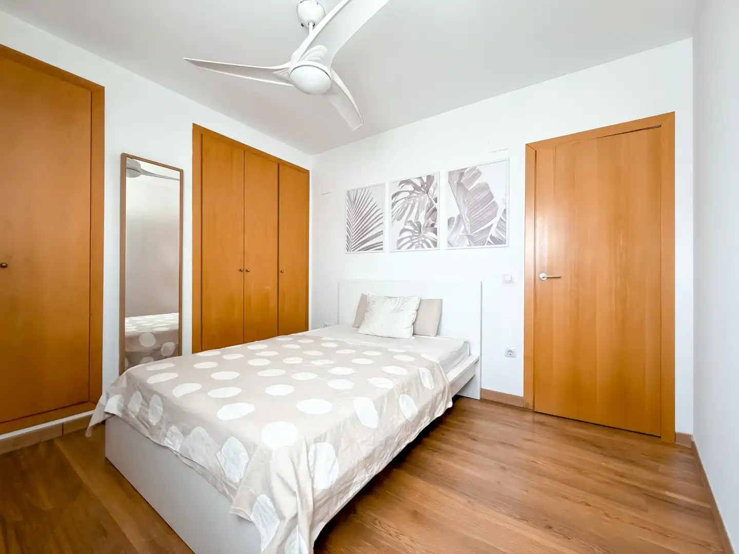 Schlafzimmer von Dachboden zum Verkauf in Museros mit Klimaanlage, Terrasse und Abstellraum
