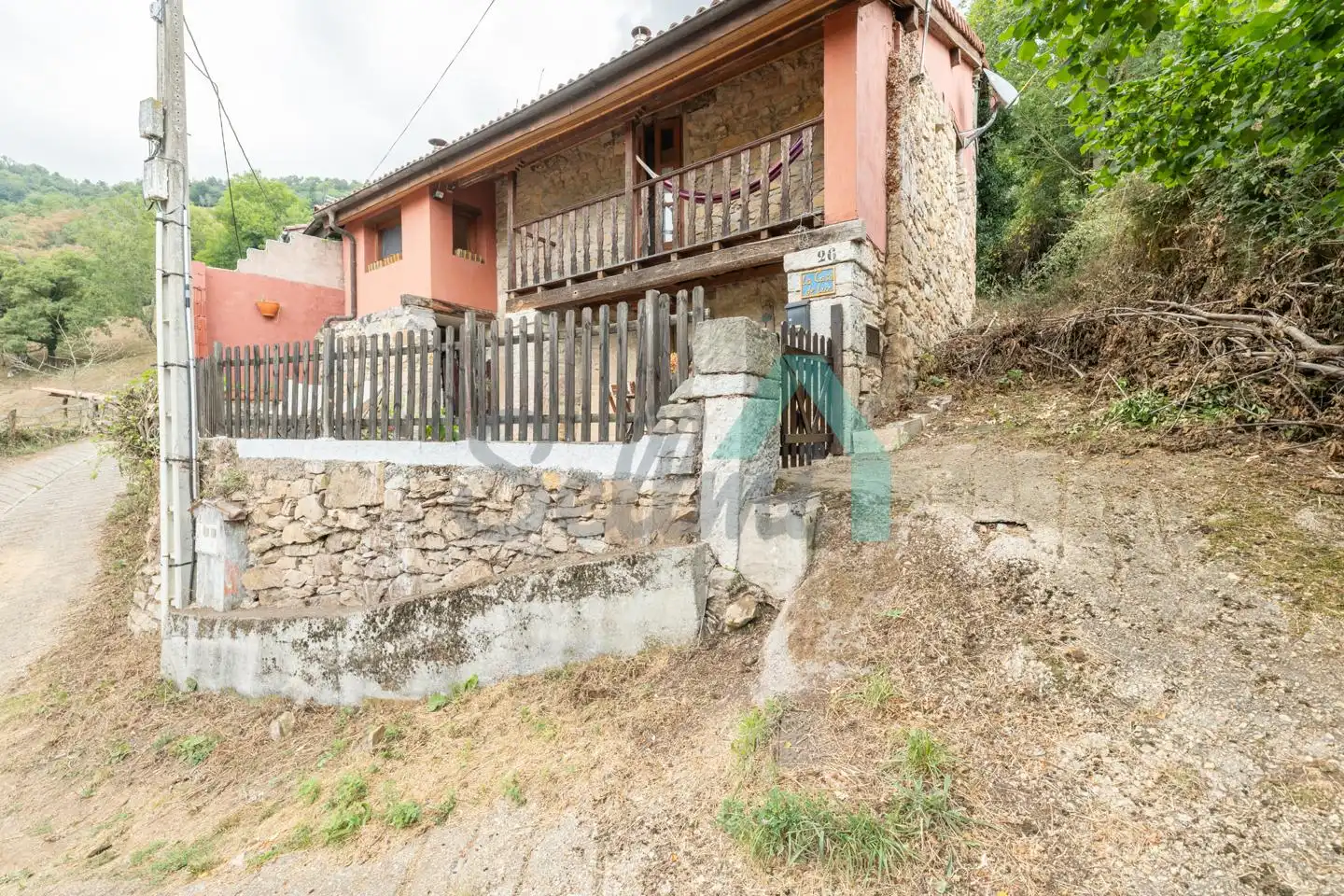 Einfamilien-Reihenhaus zum Verkauf in Lugar Bustiello, Proaza