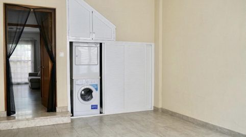 Foto 5 de Casa adosada en venta en Olivar de Quintos, Montequinto