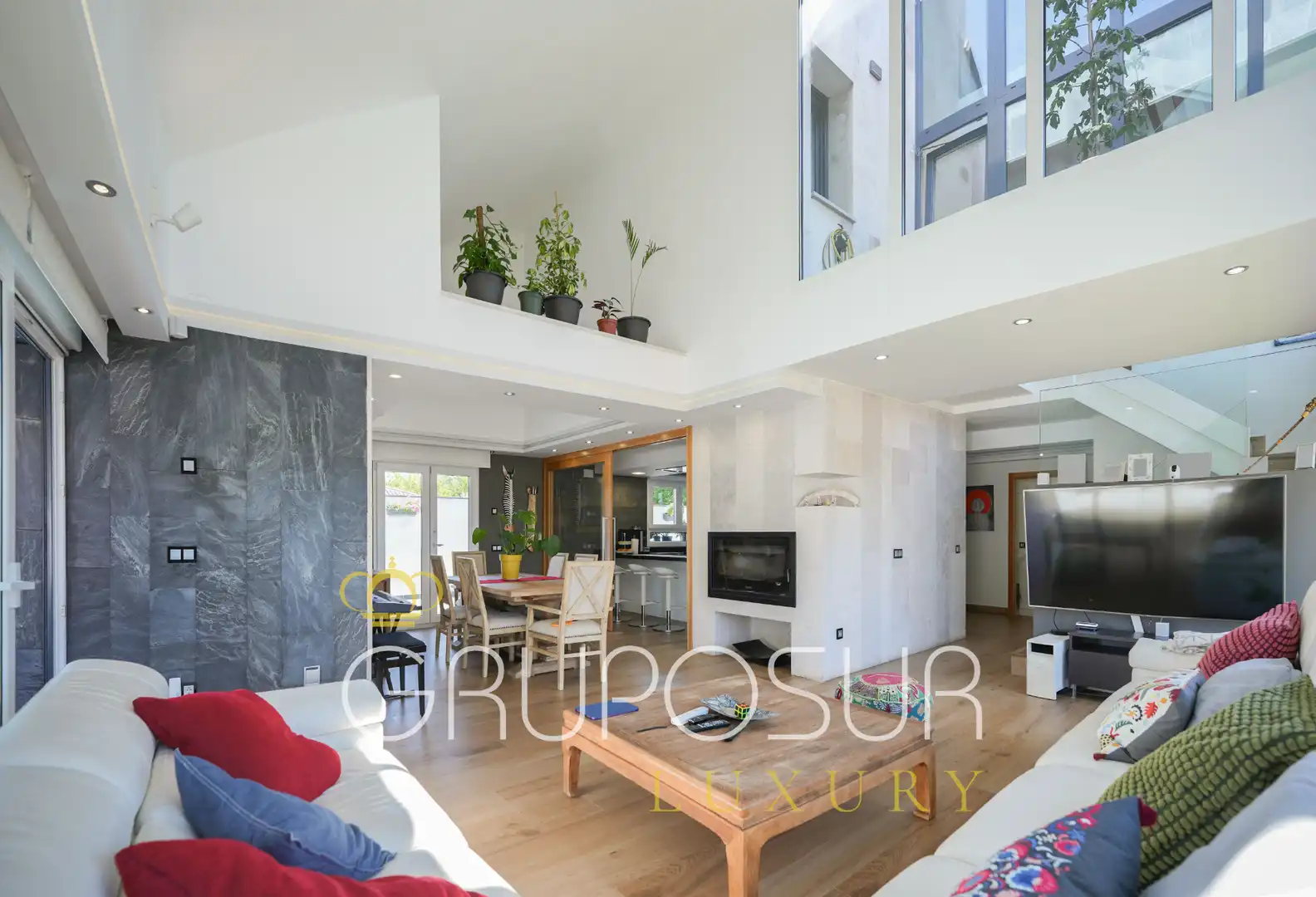 Sala de estar de Casa o chalet en venta en Valladolid con Aire acondicionado, Calefacción y Jardín privado