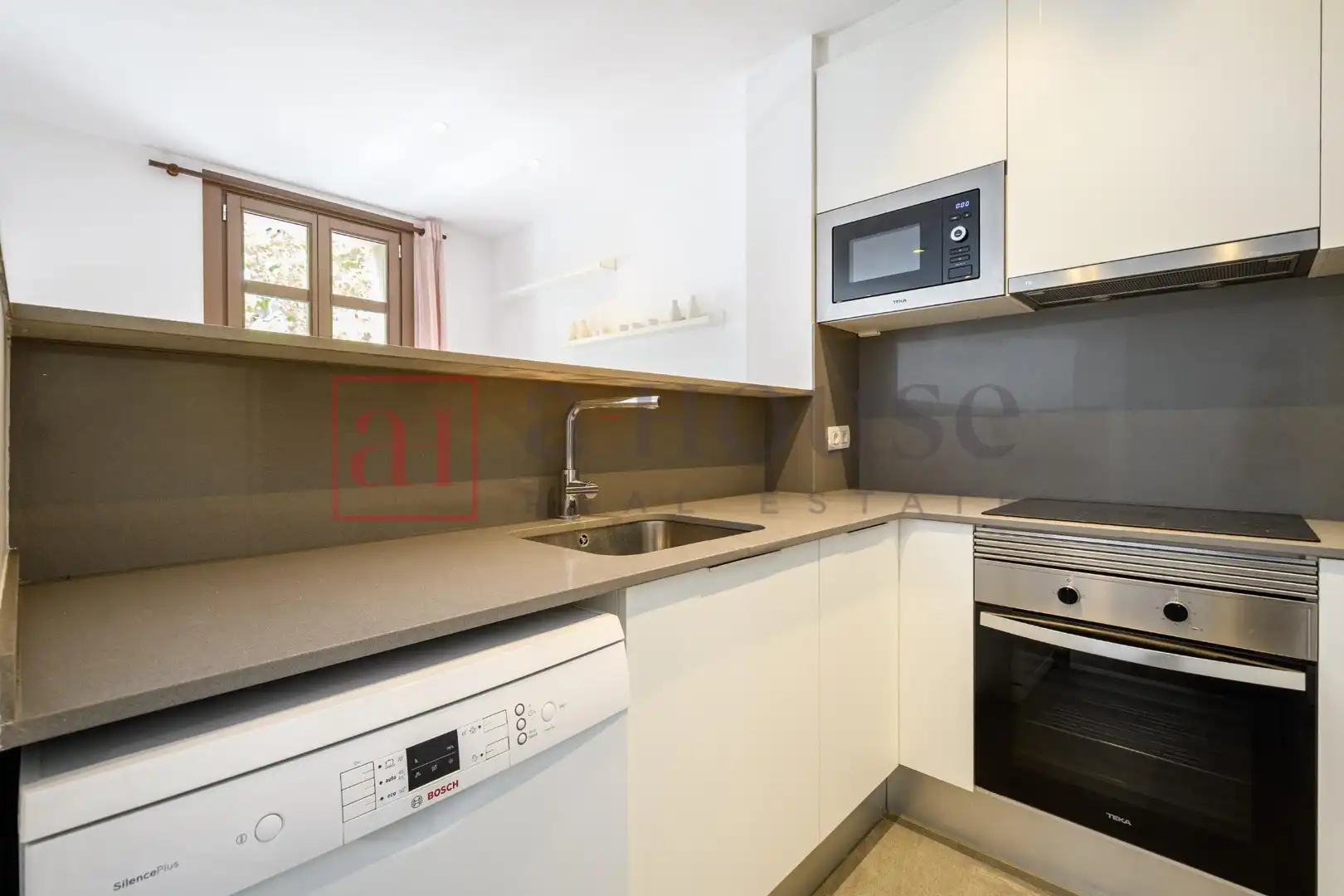 Kitchen of Flat for sale in Barcelona  with Air Conditioner, Heating and Parquet flooring