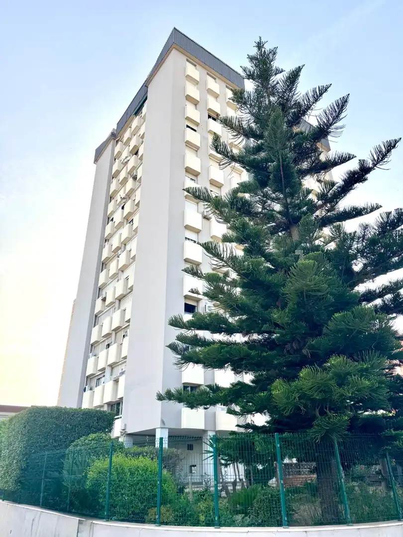 Vista exterior de Piso en venta en Málaga con Calefacción y Amueblado