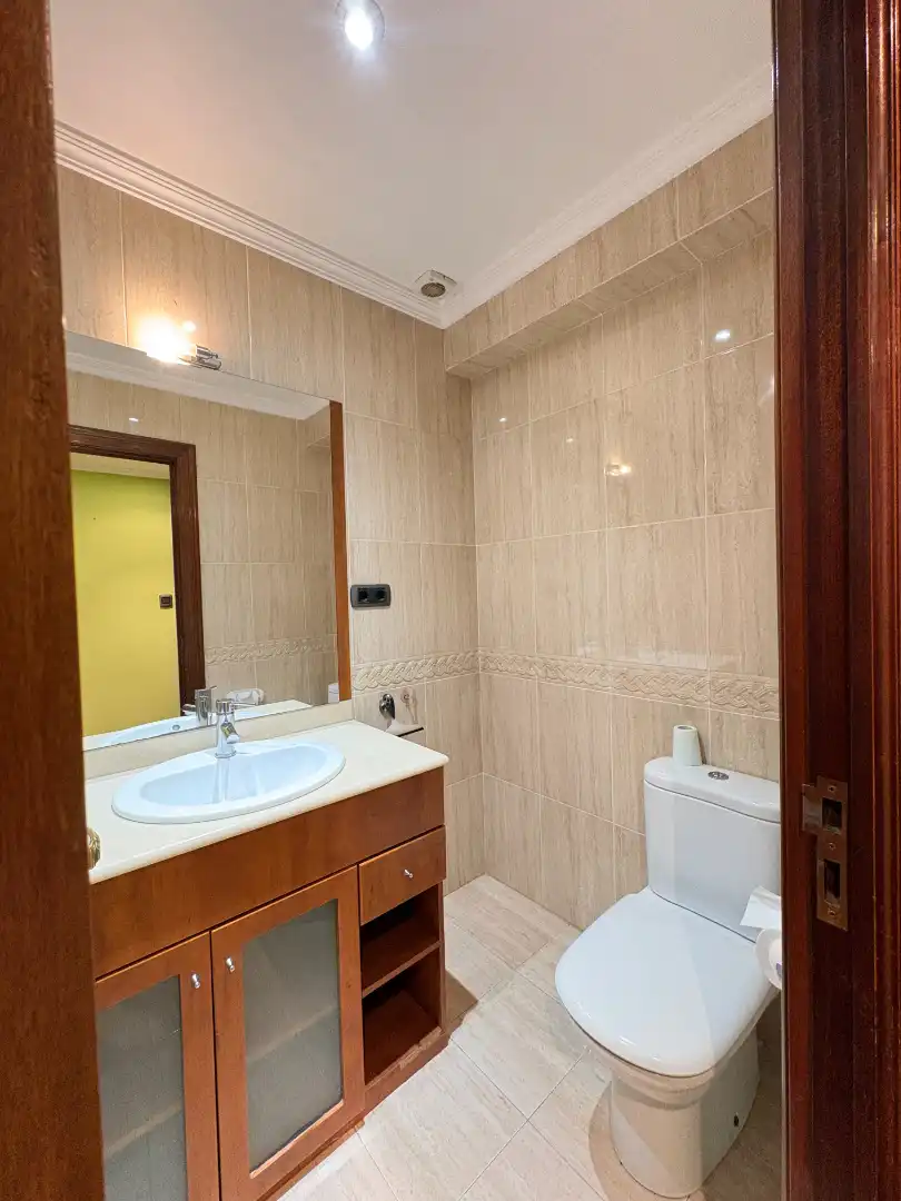 Baño de Piso en venta en Zaldibar con Calefacción, Amueblado y Horno
