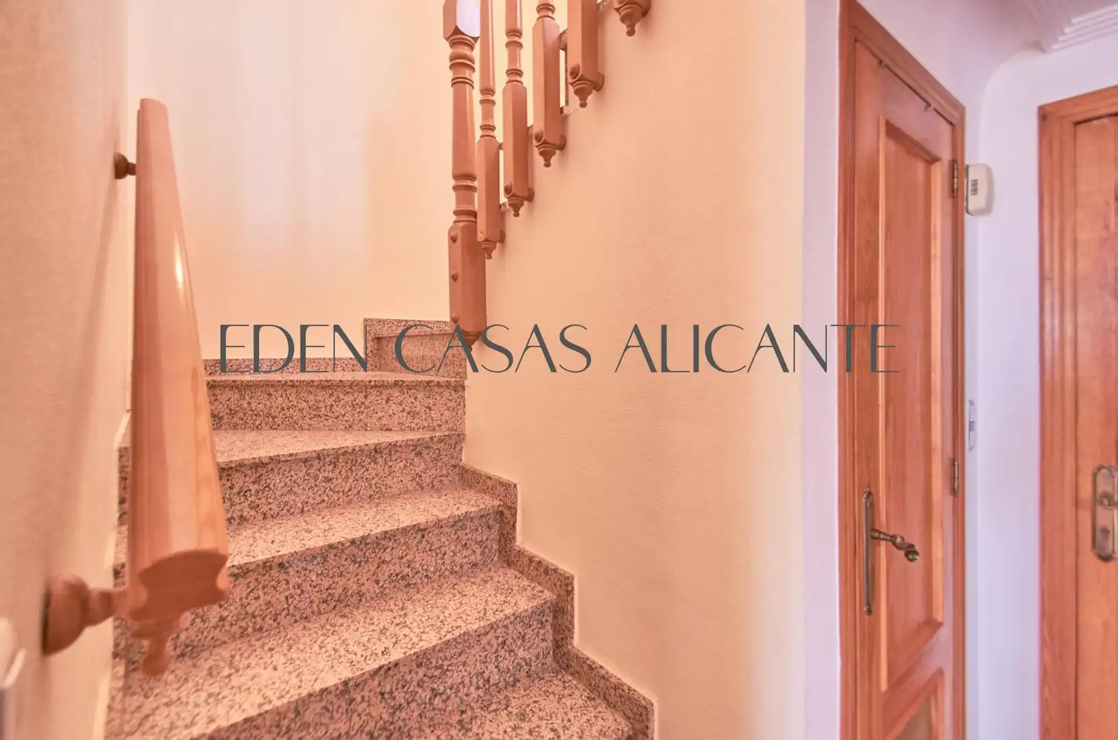 Casa o xalet en venda en Mutxamel amb Aire condicionat, Jardí privat i Terrassa