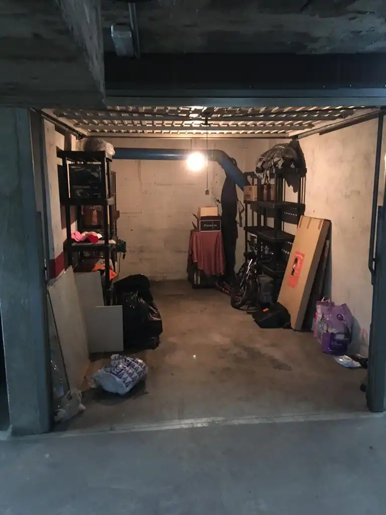 Garage for sale in Girona