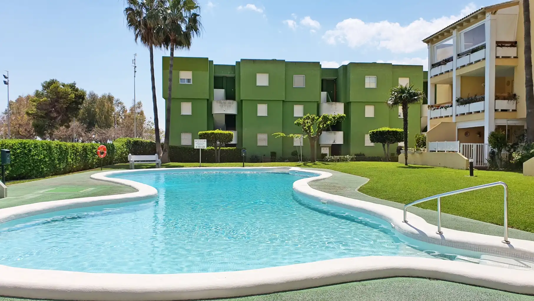 Piscina de Apartamento de alquiler en Xeraco con Terraza, Amueblado y Horno