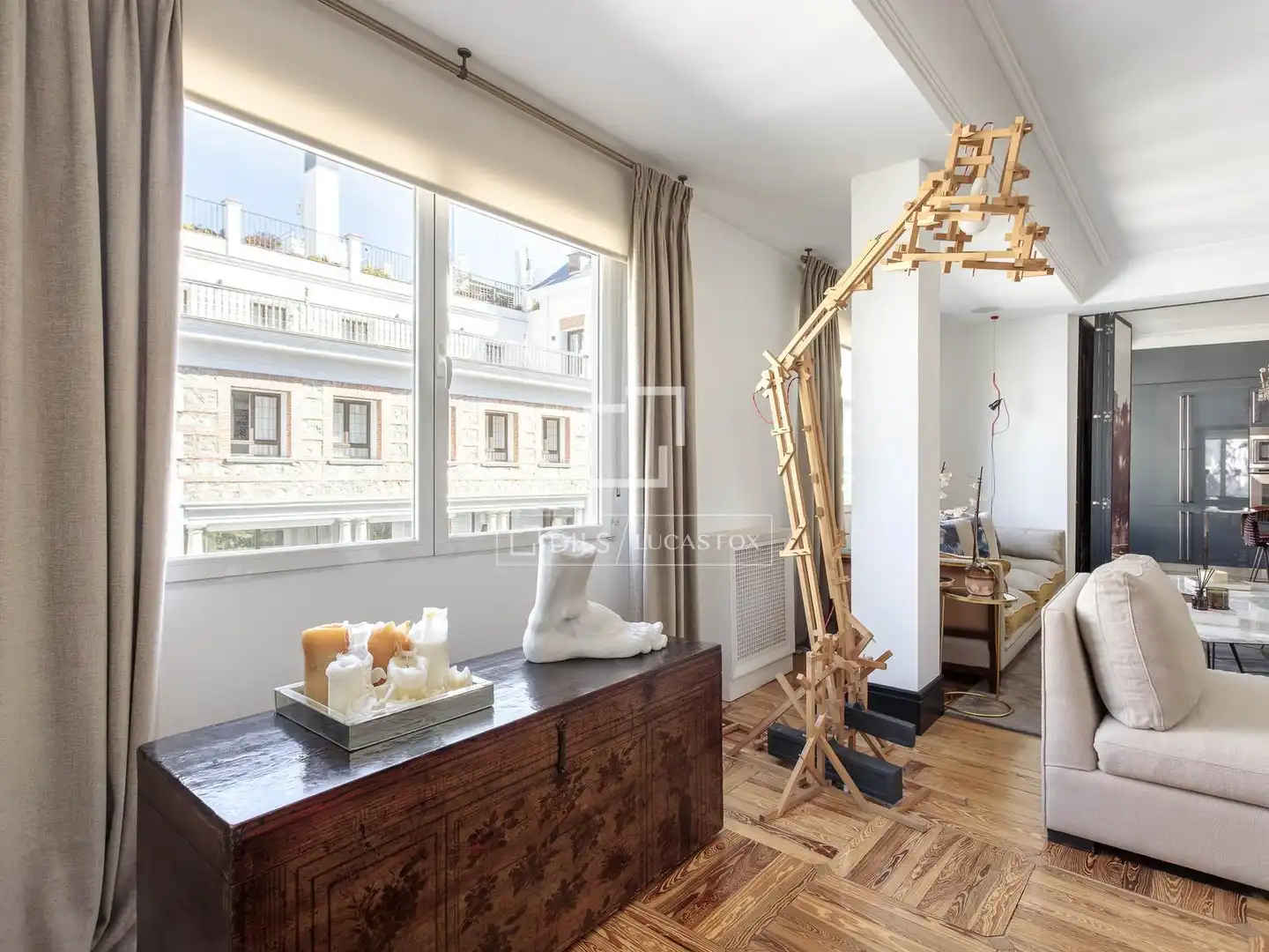Außenansicht von Wohnung zur Miete in Madrid mit Klimaanlage, Heizung und Parkett